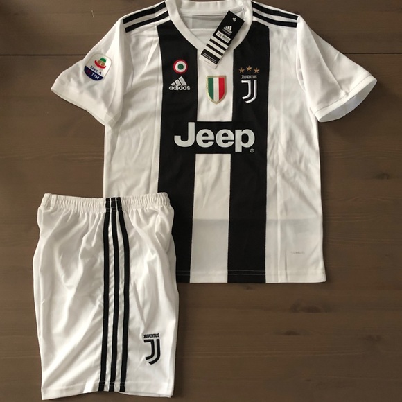 juventus ronaldo junior kit